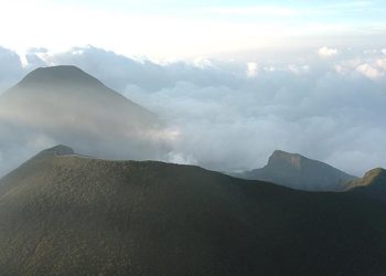 Suku Adat Cianjur Lawan Geothermal, Usir Alat Berat Gunung Gede
