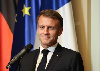 Macron Desak UE Balas Tarif AS: Siapkan Retaliasi!
