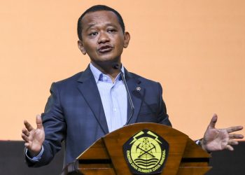 Bahlil sanksi jajaran ESDM usai produksi minyak RI hilang 2 juta barel