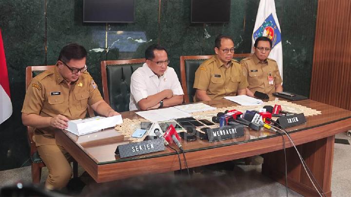 Kemendagri Resmi Tunjuk Pj Bupati Pati dan Madiun Terbaru – Aksara Lokal Kemendagri Resmi Tunjuk Pj Bupati Pati dan Madiun Terbaru