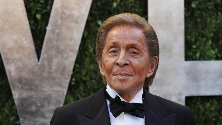 Ikon mode Italia Valentino Garavani meninggal – Aksara Lokal Ikon mode Italia, Valentino Garavani meninggal