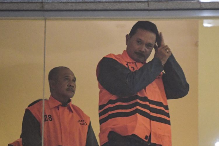 Hoaks Wali Kota Madiun Maidi Setor Rp800 Juta ke Jokowi – Aksara Lokal Hoaks! Wali Kota Madiun Maidi Setor Rp800 Juta ke Jokowi