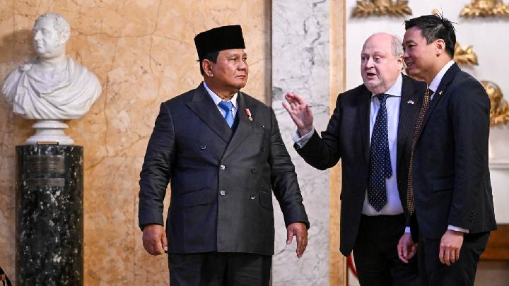 Prabowo Makan Gratis MBG Kalahkan McDonalds Tiap Hari – Aksara Lokal Prabowo: Makan Gratis MBG Kalahkan McDonalds Tiap Hari!