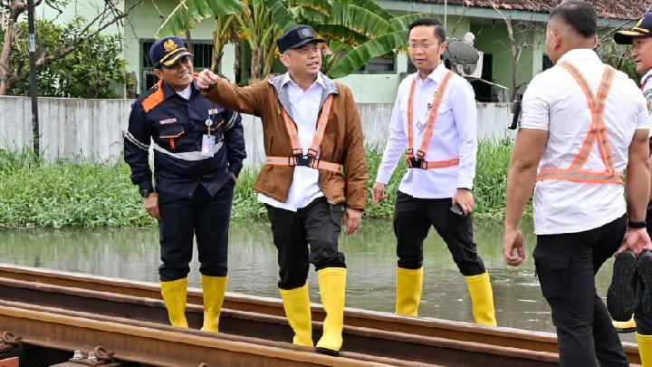 Menteri Perhubungan 85 Perjalanan KA Kembali Normal – Aksara Lokal Menteri Perhubungan: 85% Perjalanan KA Kembali Normal