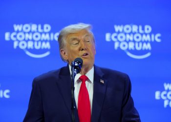 Trump Pukul Ekonomi Korsel Tarif Impor Naik 25 Persen – Aksara Lokal Trump Pukul Ekonomi Korsel: Tarif Impor Naik 25 Persen