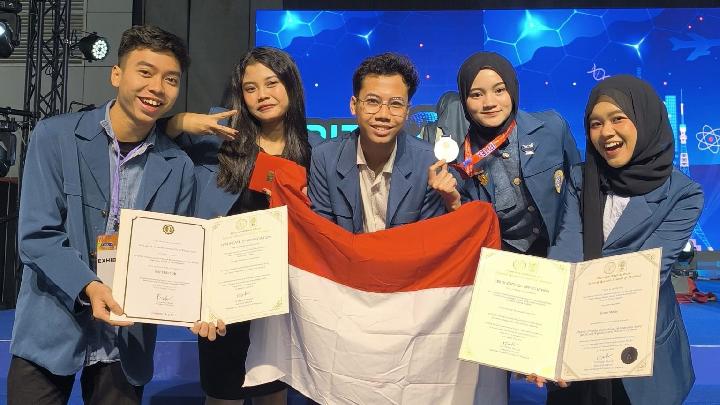 Peluang Emas Masuk Unair Tanpa Tes Lewat Golden Ticket – Aksara Lokal Peluang Emas! Masuk Unair Tanpa Tes Lewat Golden Ticket