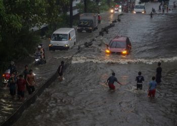 Jabodetabek Hujan Deras Waspada Banjir Ini Info Penting – Aksara Lokal Jabodetabek Hujan Deras: Waspada Banjir, Ini Info Penting