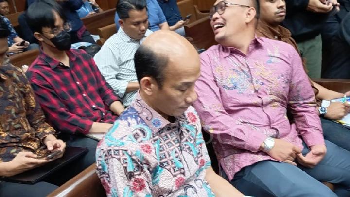 Arcandra Ungkap Rahasia Impor BBM Sidang Korupsi Minyak – Aksara Lokal Arcandra Ungkap Rahasia Impor BBM Sidang Korupsi Minyak