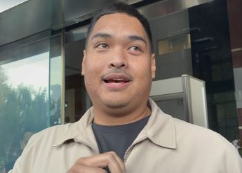 Jokowi Terima Rp2T dari Yaqut Dito Ariotedjo Klarifikasi Hoaks – Aksara Lokal Jokowi Terima Rp2T dari Yaqut: Dito Ariotedjo Klarifikasi Hoaks