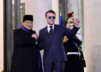 Prabowo-Macron 2,5 Jam: Rahasia Pembicaraan Terbongkar!