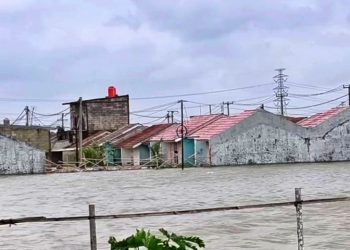 Banjir Sukamekar: Rumah Subsidi Tenggelam, Warga Terjebak