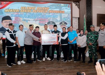 Mensos Gus Ipul Ringankan Duka Warga Aceh Utara dengan Santunan