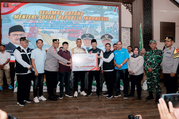 Mensos Gus Ipul Ringankan Duka Warga Aceh Utara dengan Santunan – Aksara Lokal Mensos Gus Ipul Ringankan Duka Warga Aceh Utara dengan Santunan