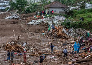 Identitas 5 Korban Tewas Longsor Bandung Barat Resmi Teridentifikasi – Aksara Lokal Identitas 5 Korban Tewas Longsor Bandung Barat Resmi Teridentifikasi