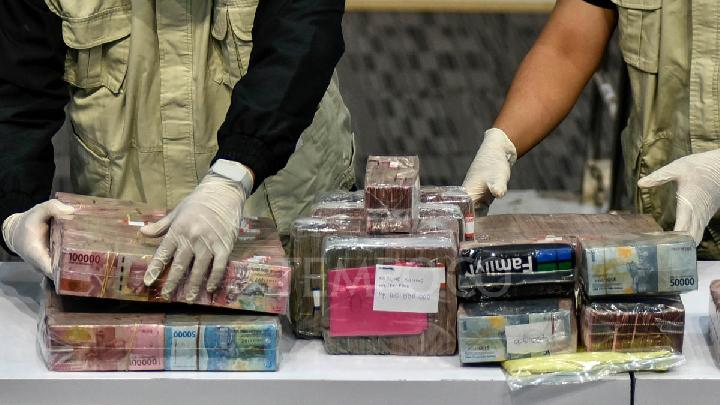 KPK Ultimatum Penadah Duit Korupsi Bupati Pati – Aksara Lokal KPK Ultimatum Penadah Duit Korupsi Bupati Pati