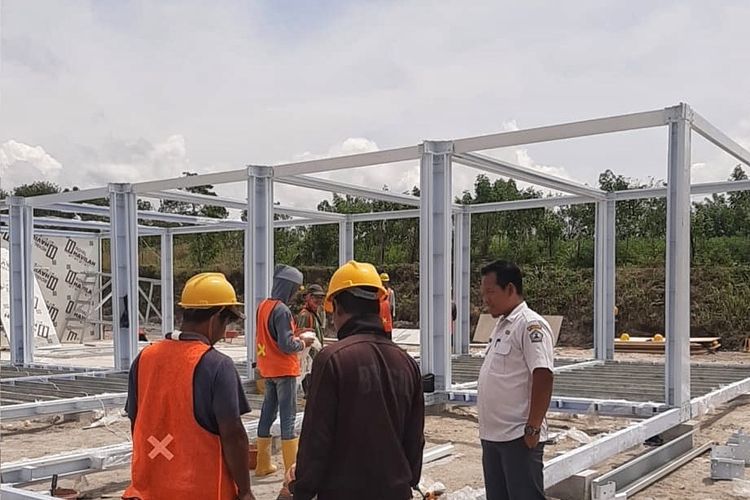 204 Huntara Kampung Tunyang Bener Meriah Mulai Tahap Perakitan – Aksara Lokal 204 Huntara Kampung Tunyang Bener Meriah Mulai Tahap Perakitan