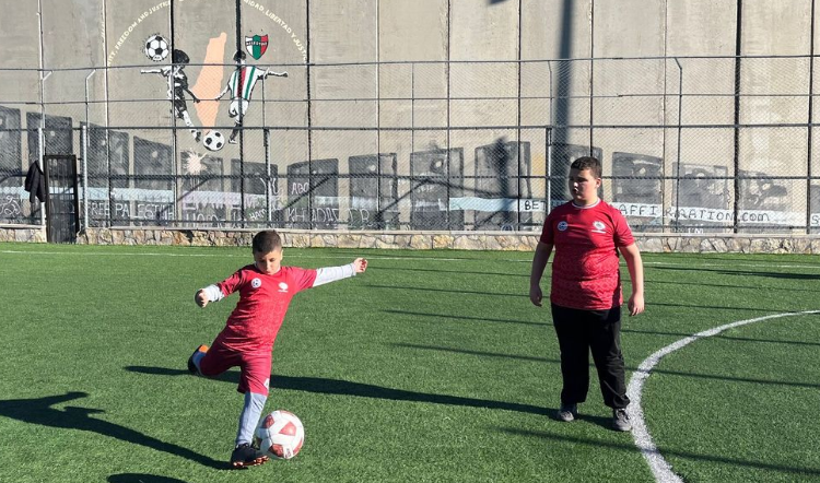 Lapangan Anak Palestina Dibongkar Israel, Mimpi Hancur