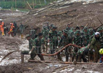 Longsor Cisarua 34 Nyawa Melayang Lahan Jadi Sorotan – Aksara Lokal Longsor Cisarua: 34 Nyawa Melayang, Lahan Jadi Sorotan