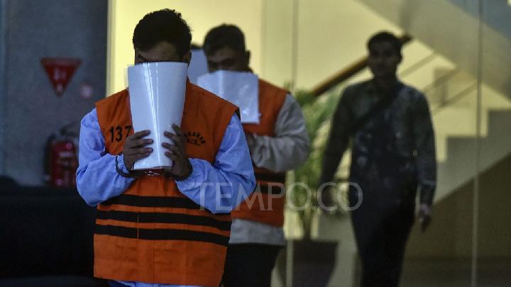 Pajak Berbenah: OTT 3 Pegawai Picu Reformasi Besar – Aksara Lokal Pajak Berbenah: OTT 3 Pegawai Picu Reformasi Besar