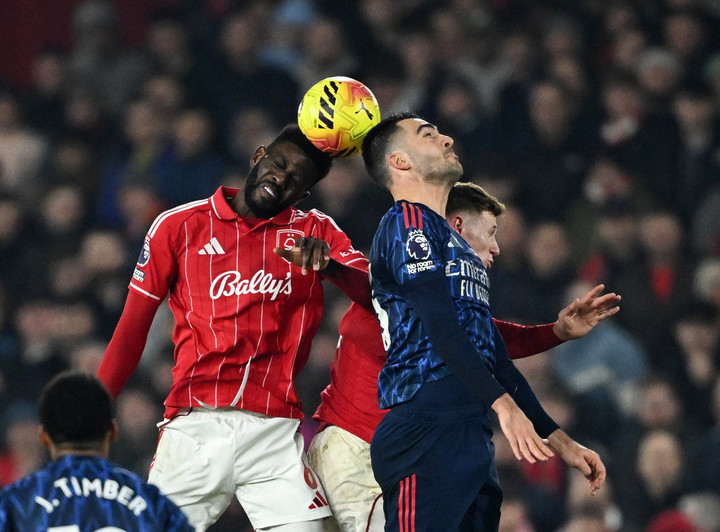 Arsenal Keok di Kandang Nottingham Asa Juara Makin Tipis – Aksara Lokal Arsenal Keok di Kandang Nottingham, Asa Juara Makin Tipis