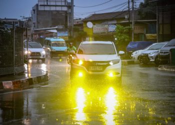 Potret Jakarta Diguyur Hujan Semalaman, Intip Foto Terbarunya