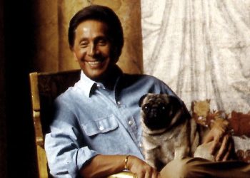 Valentino Wafat: Sang Maestro Mode Mewah Tiada Lagi