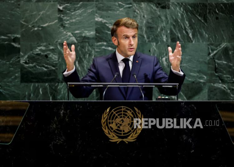 Lawan Ancaman Tarif AS Macron Siapkan Bazoka Perdagangan Uni Eropa – Aksara Lokal Lawan Ancaman Tarif AS, Macron Siapkan Bazoka Perdagangan Uni Eropa