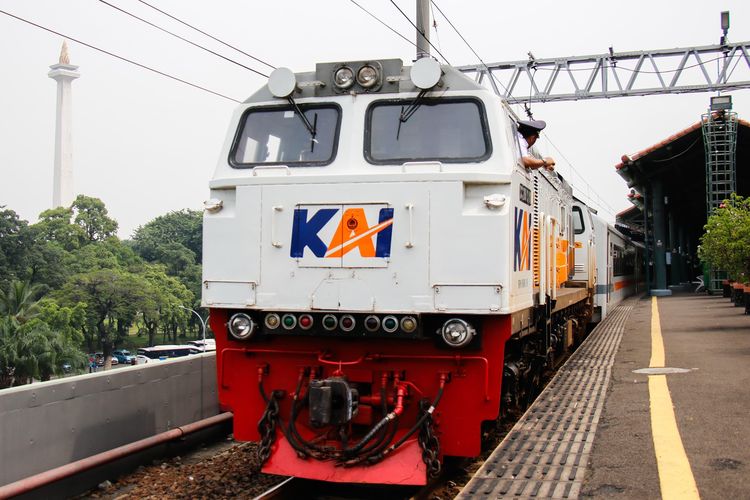 9 perjalanan kereta api dibatalkan akibat pemulihan jalur terendam banjir – Aksara Lokal 9 perjalanan kereta api dibatalkan akibat pemulihan jalur terendam banjir