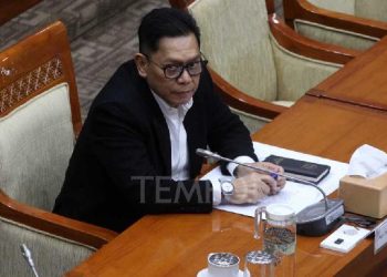 Fantastis Kekayaan Calon Hakim MK Adies Kadir Tembus Rp 14 Miliar – Aksara Lokal Fantastis! Kekayaan Calon Hakim MK Adies Kadir Tembus Rp 14 Miliar
