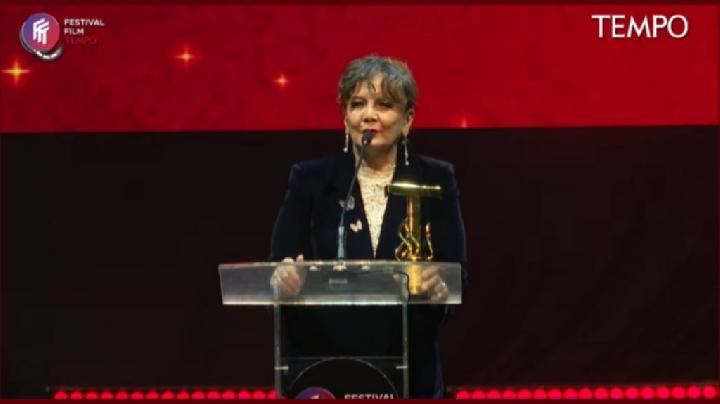 Christine Hakim Ungkap Perjuangan Raih Penghargaan Tempo – Aksara Lokal Christine Hakim Ungkap Perjuangan Raih Penghargaan Tempo