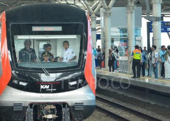 KCI Upayakan Perluasan Rute KRL Commuter Line hingga Cikampek – Aksara Lokal KCI Upayakan Perluasan Rute KRL Commuter Line hingga Cikampek