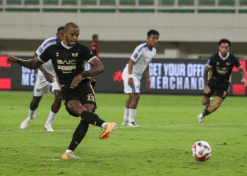 Alex Martins Gacor Brace Bawa Dewa United Taklukkan Arema FC – Aksara Lokal Alex Martins Gacor! Brace Bawa Dewa United Taklukkan Arema FC