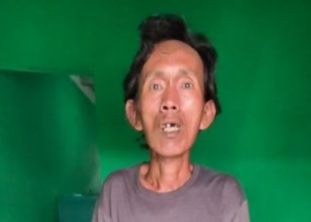 Tukang Es Gabus Dikeroyok Es Diremas Nyawa Terancam – Aksara Lokal Tukang Es Gabus Dikeroyok: Es Diremas, Nyawa Terancam