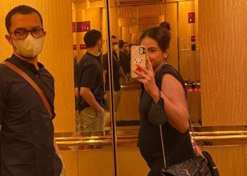 Chelsea Islan Hamil! Pamer Baby Bump, Anak Pertama Rob Clinton