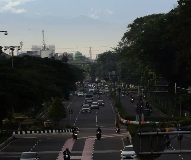 Prakiraan Cuaca Bogor Besok: Minggu Berawan Sepanjang Hari