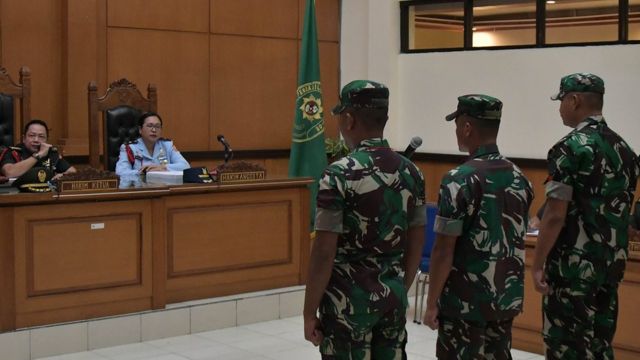 TNI Dipecat Seumur Hidup Habisi Istri Brutal – Aksara Lokal TNI Dipecat Seumur Hidup Habisi Istri Brutal