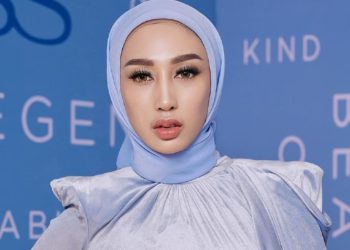 Ressa Umrah Gratis, Anak Denada Bikin Reza Gladys Terpikat