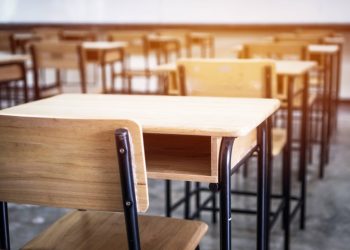 Guru SD Tegur Murid: Polisi Hentikan Kasus, Ini Alasannya!