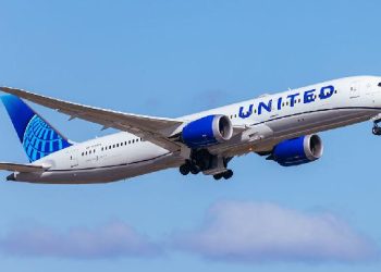 Viral Penumpang Salah Naik Pesawat Hingga Nyasar ke Benua Lain – Aksara Lokal Viral! Penumpang Salah Naik Pesawat Hingga Nyasar ke Benua Lain