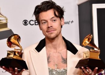 Harry Styles Ungkap Rasa Kesepian Usai One Direction Bubar – Aksara Lokal Harry Styles Ungkap Rasa Kesepian Usai One Direction Bubar