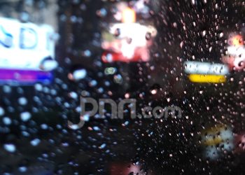 Cuaca Surabaya hari ini, siang gerimis, sore-malam potensi hujan lebat