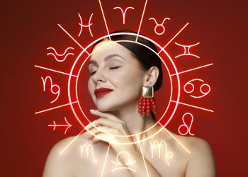 Ramalan Zodiak Cancer Februari 2026: Peluang Karier dan Asmara Memuncak