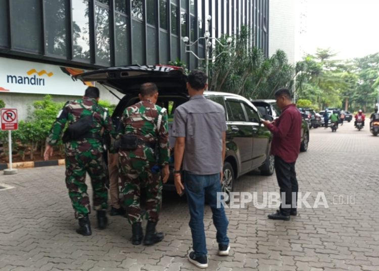 Geledah Rumah Eks Menteri: Kasus SP3 KPK Terkuak!