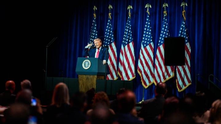 Trump Tarif Baru Bisnis Iran Terancam – Aksara Lokal Trump: Tarif Baru, Bisnis Iran Terancam!