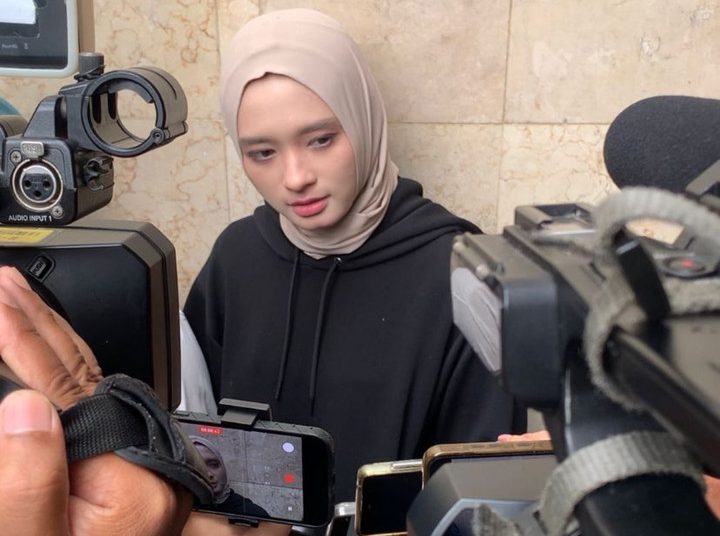 Inara Rusli Lapor Komnas PA Usai Anak Diambil Paksa Virgoun