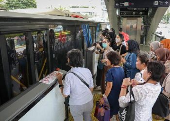 Penting! 28 Rute Transjakarta Dialihkan Akibat Banjir, Cek Segera!