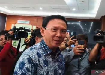 Ahok ungkap negosiasi bisnis minyak kerap dilakukan di lapangan golf – Aksara Lokal Ahok ungkap negosiasi bisnis minyak kerap dilakukan di lapangan golf