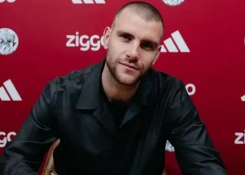 Resmi! Maarten Paes Gabung Ajax Amsterdam Usai Tinggalkan FC Dallas