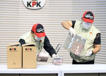 OTT KPK Jerat Pejabat Pajak Kalsel dan Bea Cukai Jakarta
