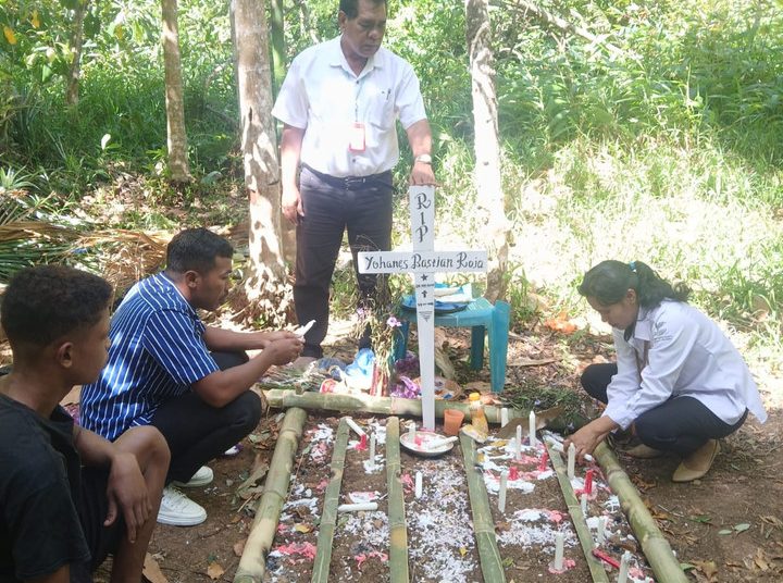 Guru SD NTT Diperiksa Dugaan Bullying Tewaskan Siswa – Aksara Lokal Guru SD NTT Diperiksa: Dugaan Bullying Tewaskan Siswa